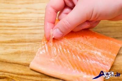 روش تمیز کردن ماهی سالمون به صورت تصویری 