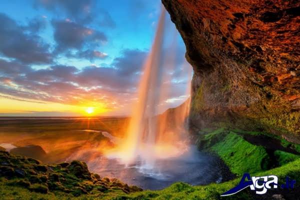 عکس آبشار در غروب آفتاب