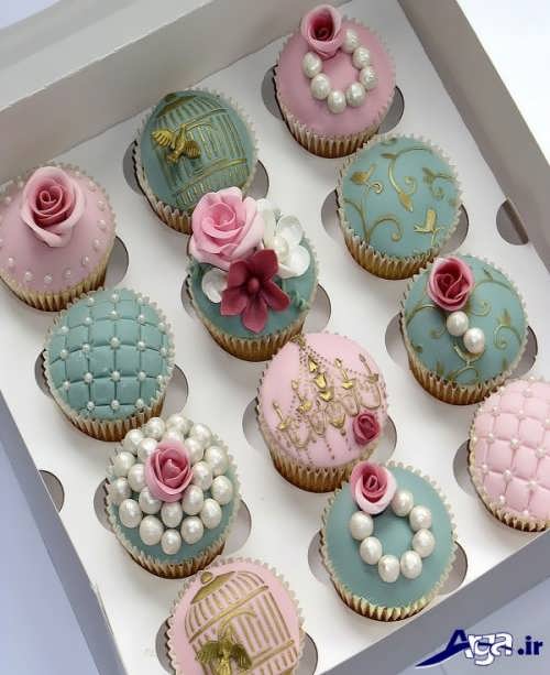 Decorating-cupcakes-6.jpg