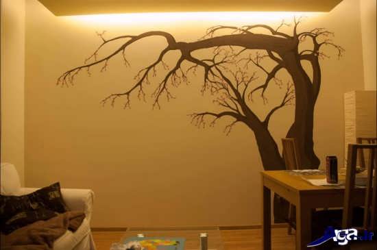نقاشی با رنگ روغن روی دیوارها