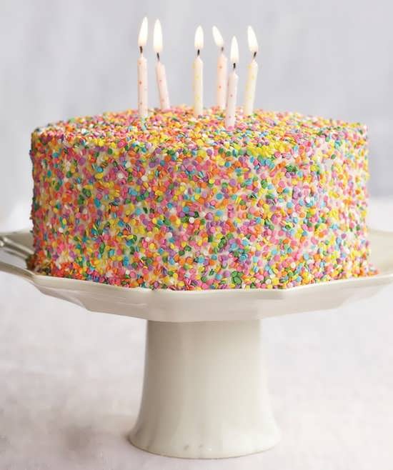 تزیین کیک تولد ساده 