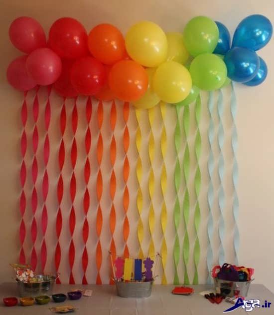 تزیین دیوار برای جش تولد با کاغذ رنگی