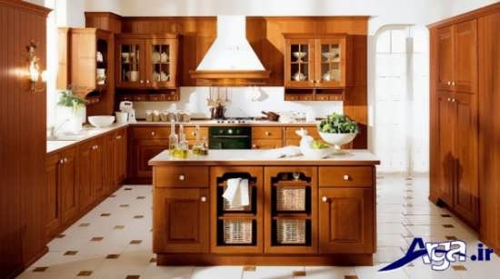دکوراسیون کلاسیک آشپزخانه با رنگ قهوه ای 