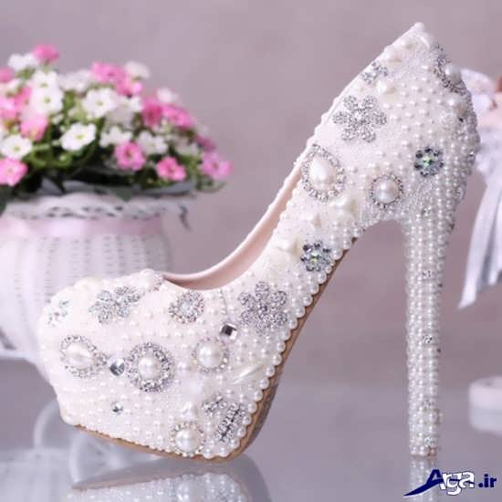 تزیین زیبای کفش عروس