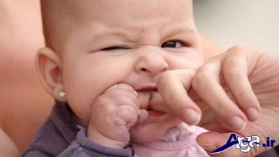 مهمترین علائم دندان درآوردن نوزادان