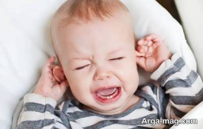نشانه های گوش درد نوزاد 