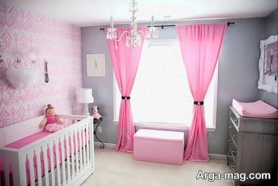 تزیین اتاق نوزاد دختر با دو رنگ صورتی و خاکستری 