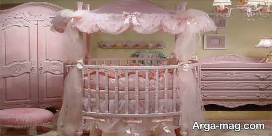 مدل پرده و تخت پرنسسی با رنگ صورتی برای اتاق نوزاد دختر 