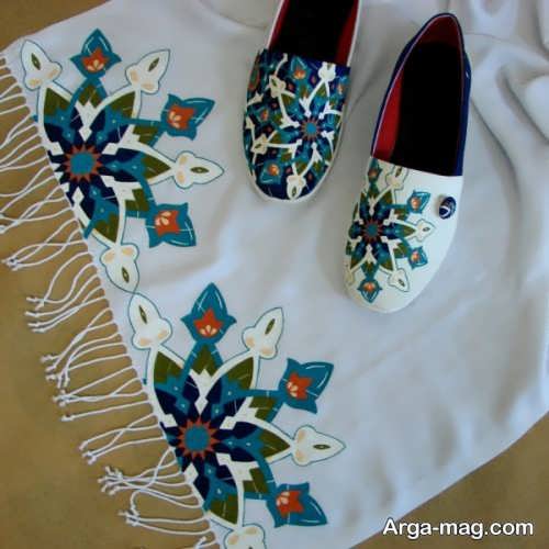 مدل نقاشی سنتی روی کفش و شال