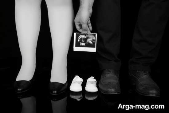 ژست عکس بارداری در آتلیه
