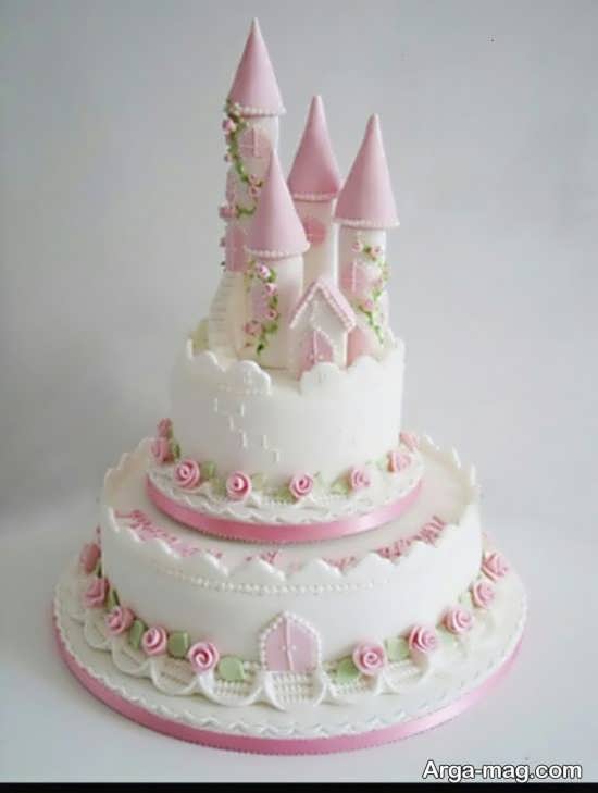 کیک تولد به شکل قصر 
