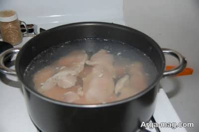 آب مرغ پخته جهت تهیه سس مرغ