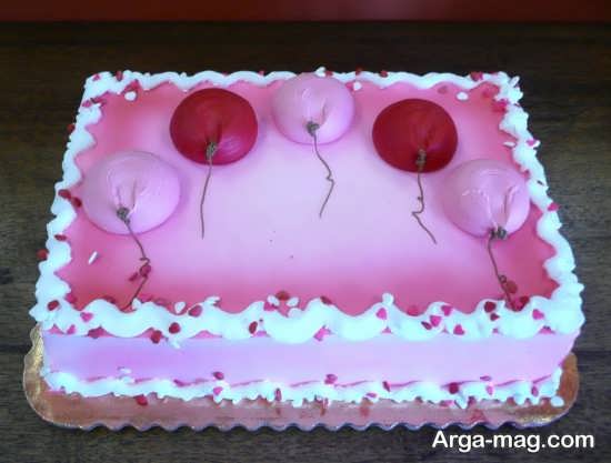 تزیین زیبا کیک تولد با تم رمانتیک