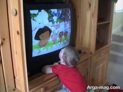 آیا تماشای تلویزیون برای کودکان مجاز است؟