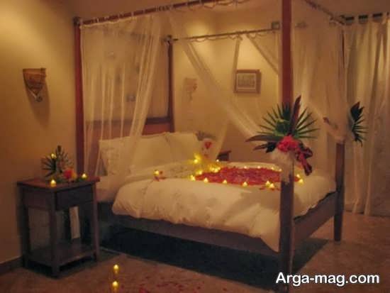 تزیین تخت عروس با شمع و گل