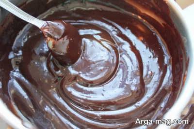 روش تهیه خامه شکلاتی برای تزیین کیک 