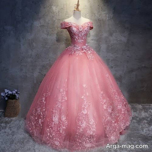 [تصویر:  Pink-Wedding-Dress-1.jpg]