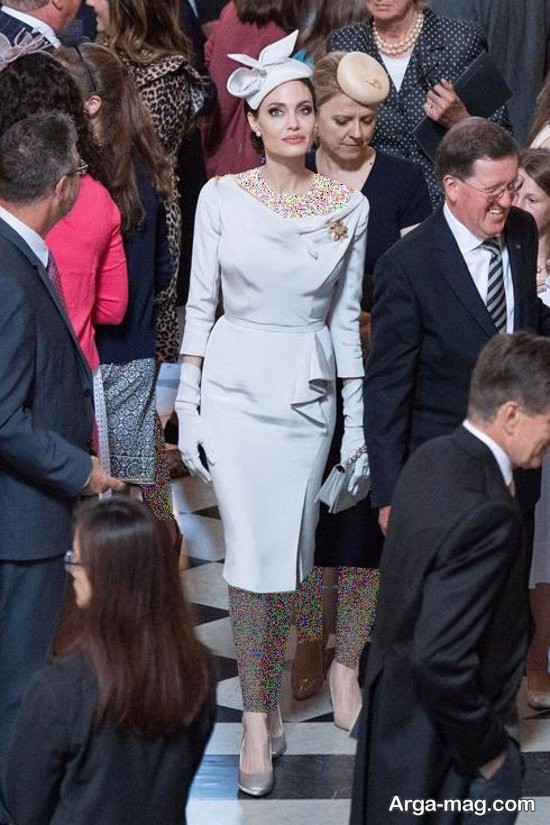 آنجلینا جولی در کنار ملکه انگلیس