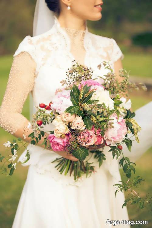 ژست زیبا عکس عروس با دسته گل