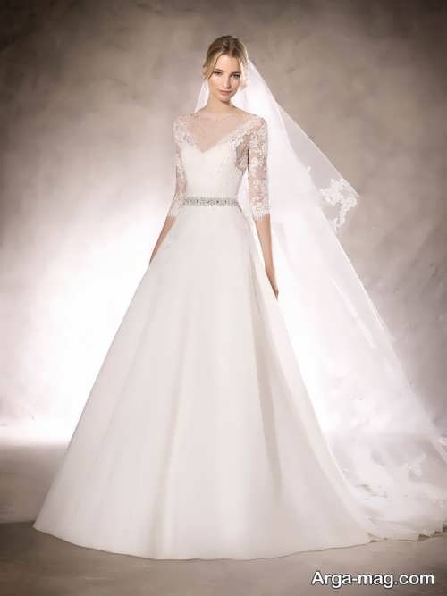 [تصویر:  Iranian-bride-dress-model-15.jpg]
