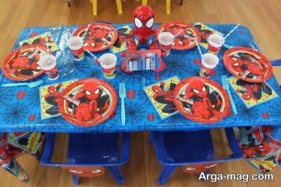 دکوراسیون زیبای میز تولد با تم مرد عنکبوتی