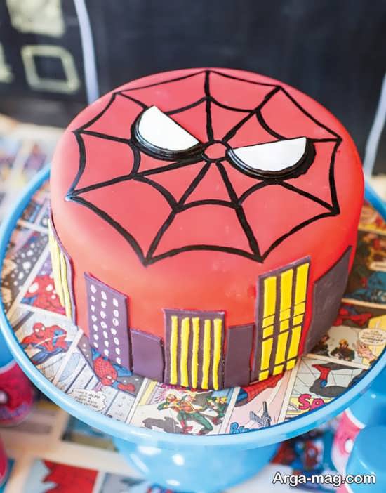 کیک تولد با طراحی مرد عنکبوتی