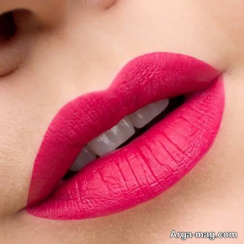 Girl-Lipstick-Model-1.jpg