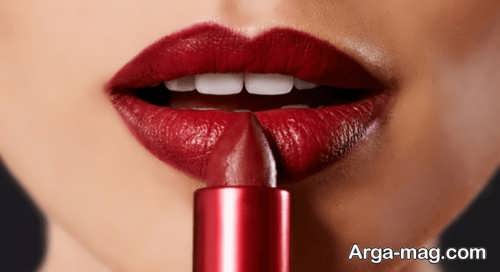 Girl-Lipstick-Model-3.jpg