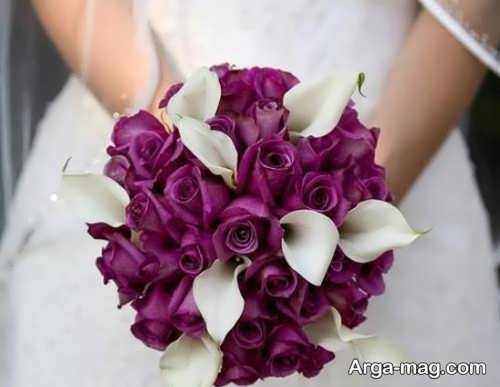 دسته گل بنفش و سفید برای عروس 