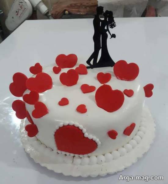 دیزاین شیک کیک تولد عاشقانه