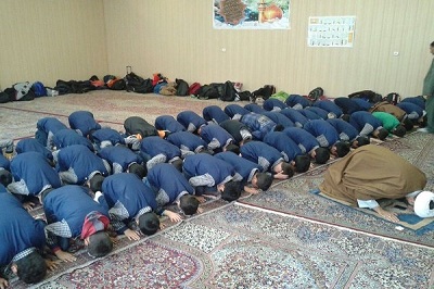 خواندن نماز جماعت
