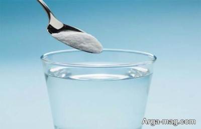 استفاده از محلول آب نمک برای درمان و تسکین درد دندان عقل