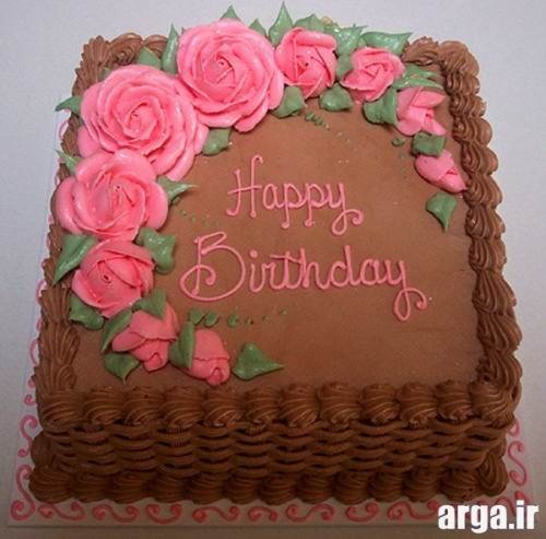 تزیین کیک تولد با گل های رز