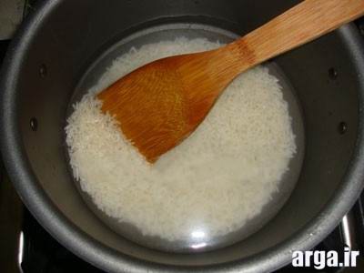 مرحله اول تهیه شیر برنج
