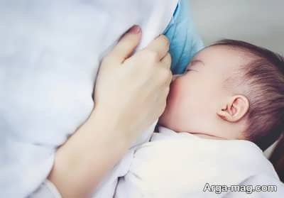 خون در مدفوع نوزادان به علت خوردن شیر زیاد مادر