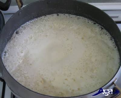 کف کردن دوغ 