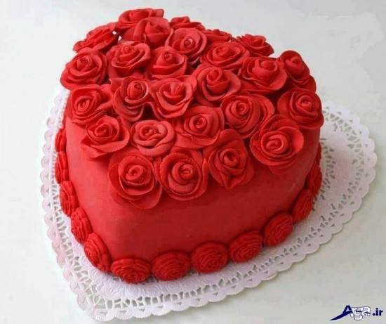 عکس کیک با طرح قلب و گل