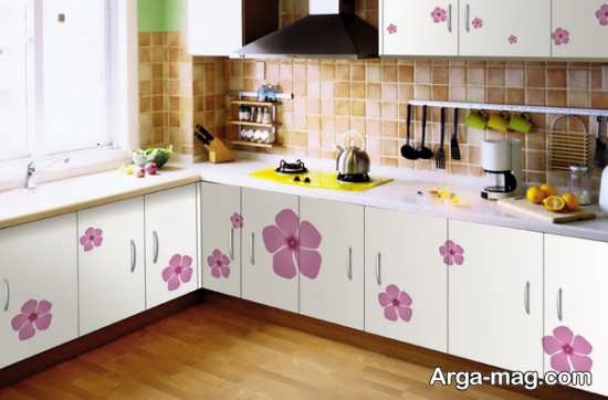 تزیینات دوست داشتنی درب کابینت با برچسب