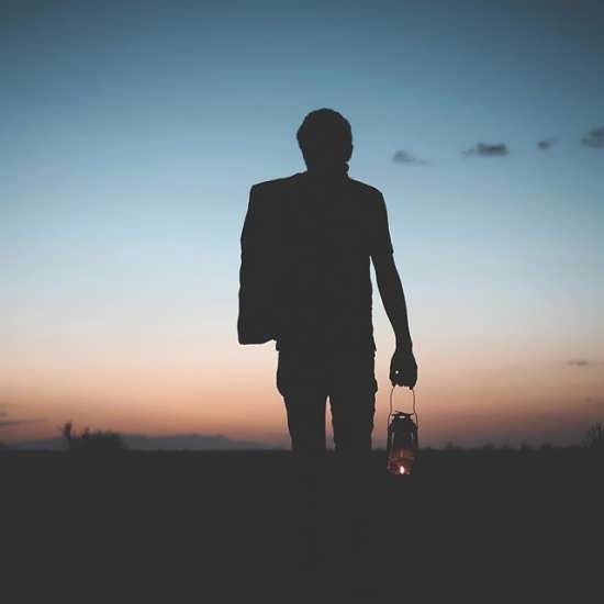انواع پروفایل دیدنی از پسر تنها
