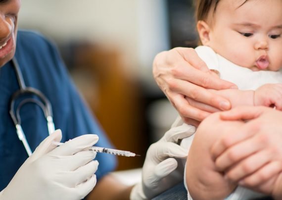 واکسن 4 ماهگی نوزاد