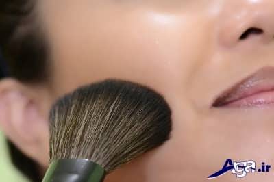 زدن رژگونه 