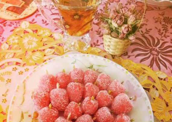 طرز تهیه شیرینی توت