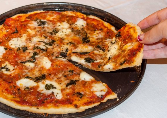 طرز تهیه پیتزا نیویورکی