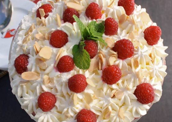 طرز تهیه ترایفل انگلیسی