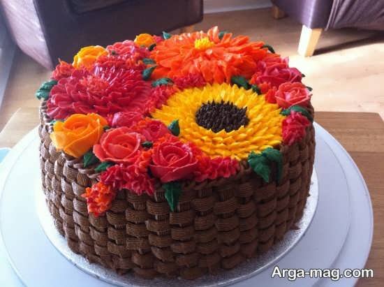 تزیین کیک با گل