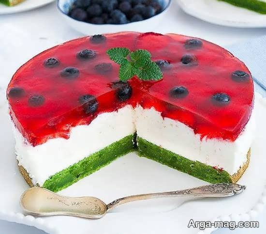 عکس تزیین کیک با میوه