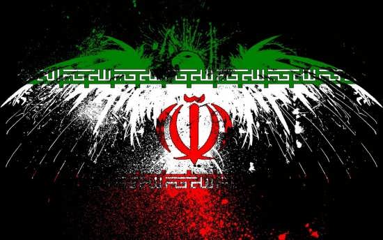 عکس پر افتخار پرچم ایران