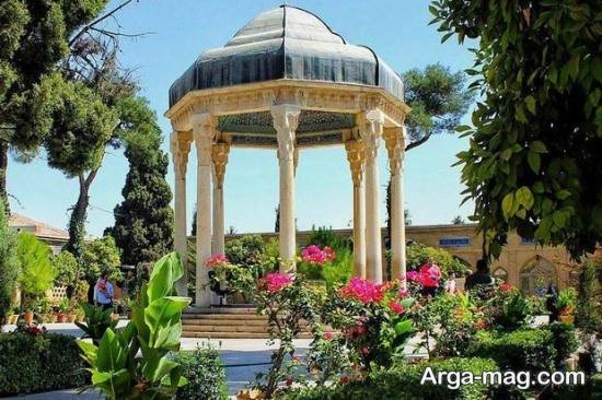 آرامگاه حافظ در شیراز 