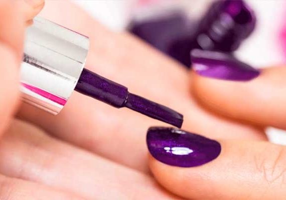 ژلیش ناخن چیست و چگونه انجام می شود
