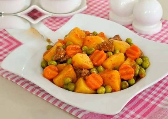 طرز تهیه خوراک نخود فرنگی با طعم ویژه